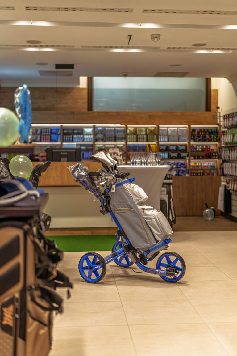 WGC Urban ProShop by Daniel Kaleta-1.jpg_compressed